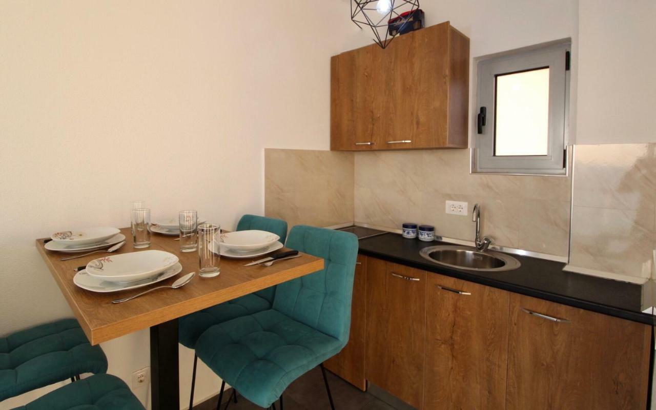 אוטייהא Apartments Komina מראה חיצוני תמונה
